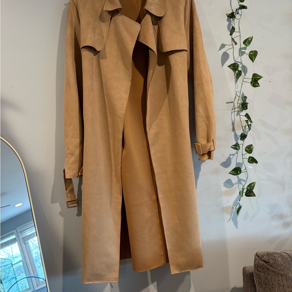 Elegant Tan Women's Coat